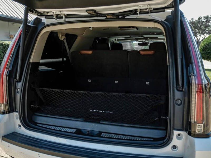 2016 Cadillac Escalade ESV Luxury Collection