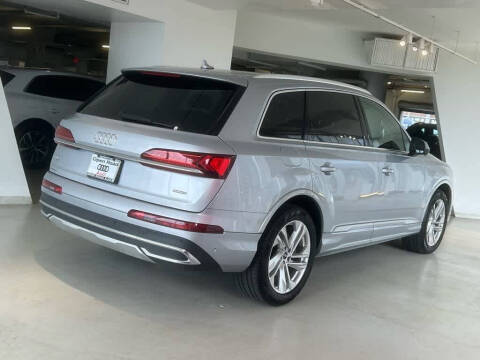 2022 Audi Q7 quattro Premium Plus 55 TFSI
