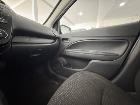 2015 Mitsubishi Mirage ES