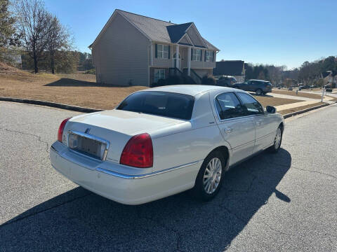 2003 Lincoln Town Car Signature