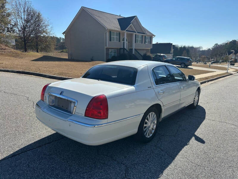 2003 Lincoln Town Car Signature
