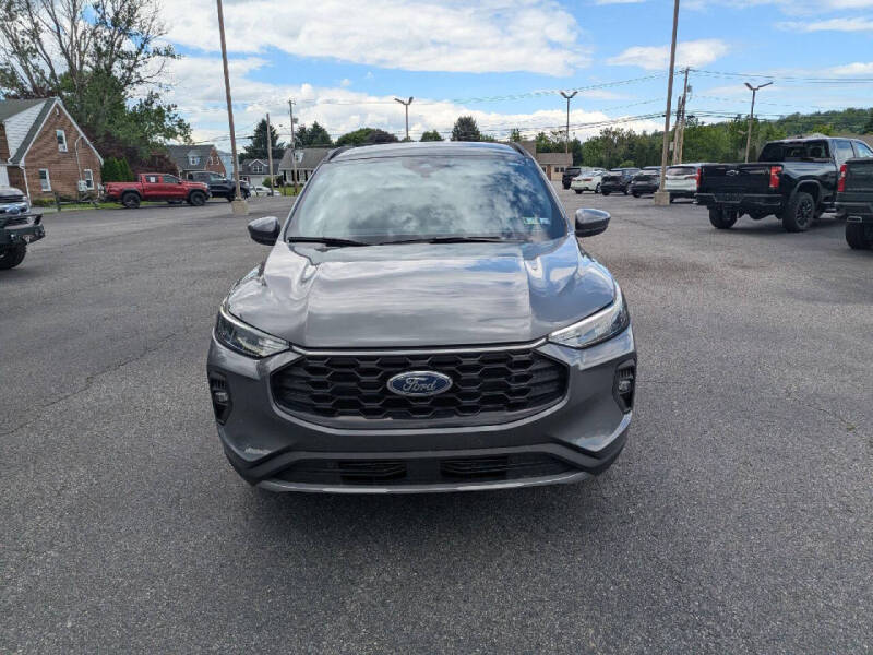 2025 Ford Escape ST-Line Select
