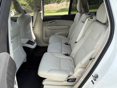 2020 Volvo XC90 T5 Momentum