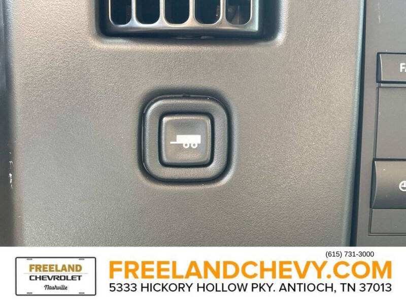 2025 Chevrolet Express 3500