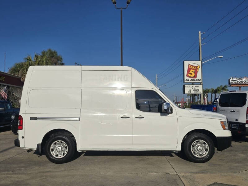 2016 Nissan NV