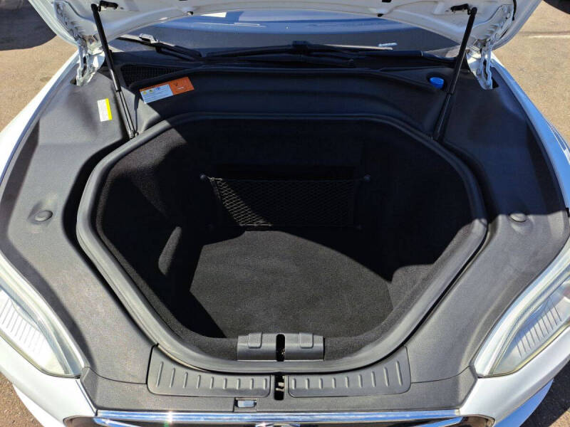 2015 Tesla Model S