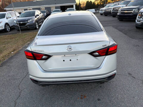 2021 Nissan Altima 2.5 SR