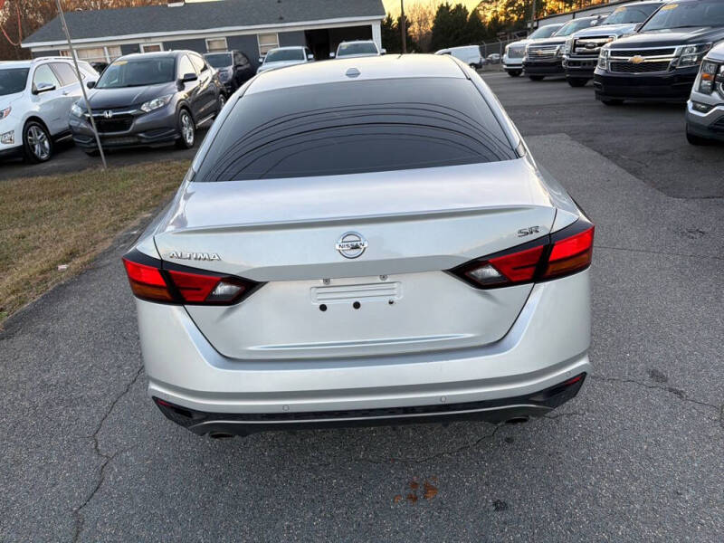 2021 Nissan Altima 2.5 SR