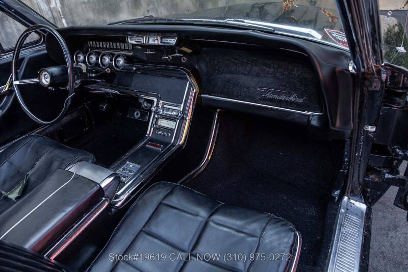 1966 Ford Thunderbird