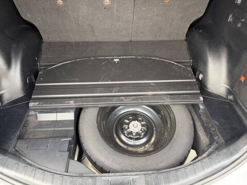 2017 Toyota RAV4 Hybrid SE