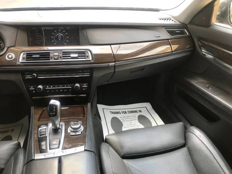 2011 BMW 7 Series 750Li xDrive