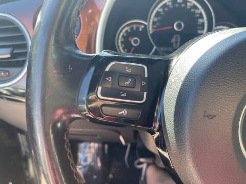 2013 Volkswagen Beetle Turbo Fender Edition