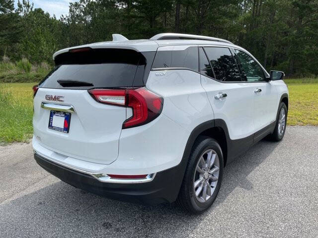 2024 GMC Terrain SLT