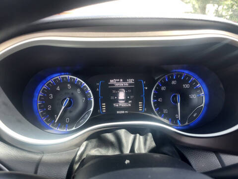 2017 Chrysler Pacifica Touring