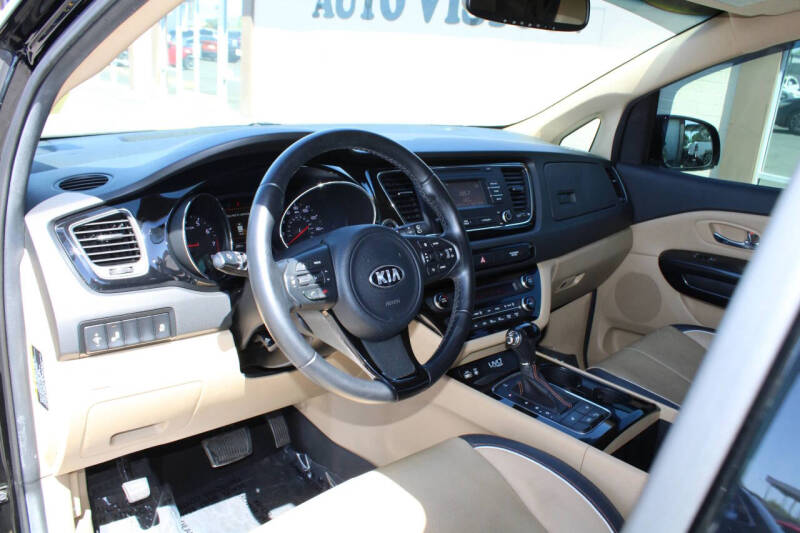 2016 Kia Sedona