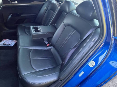 2023 Kia K5 EX