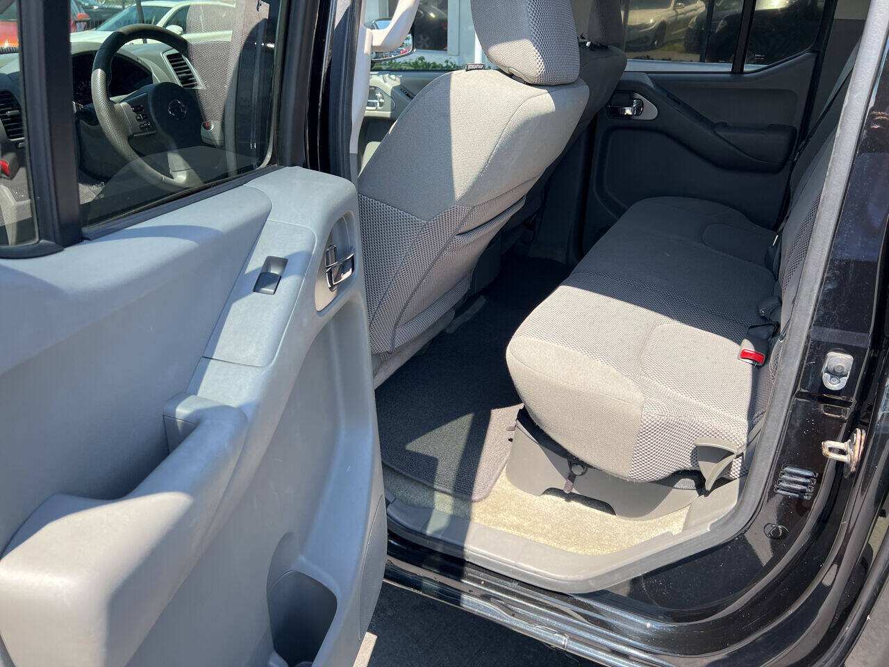 2016 Nissan Frontier  - $14,900