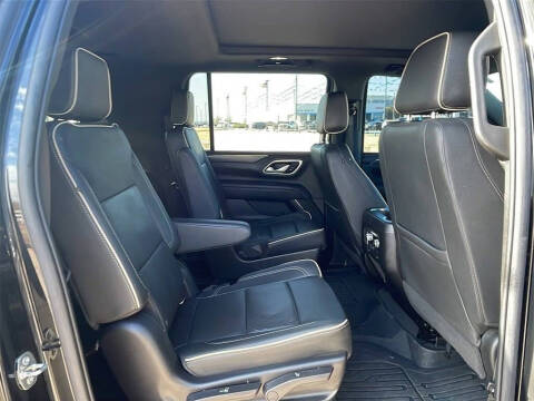 2022 GMC Yukon XL SLT