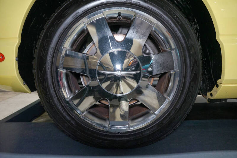 2002 Ford Thunderbird Deluxe