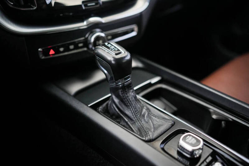 2019 Volvo XC60 T6 Momentum