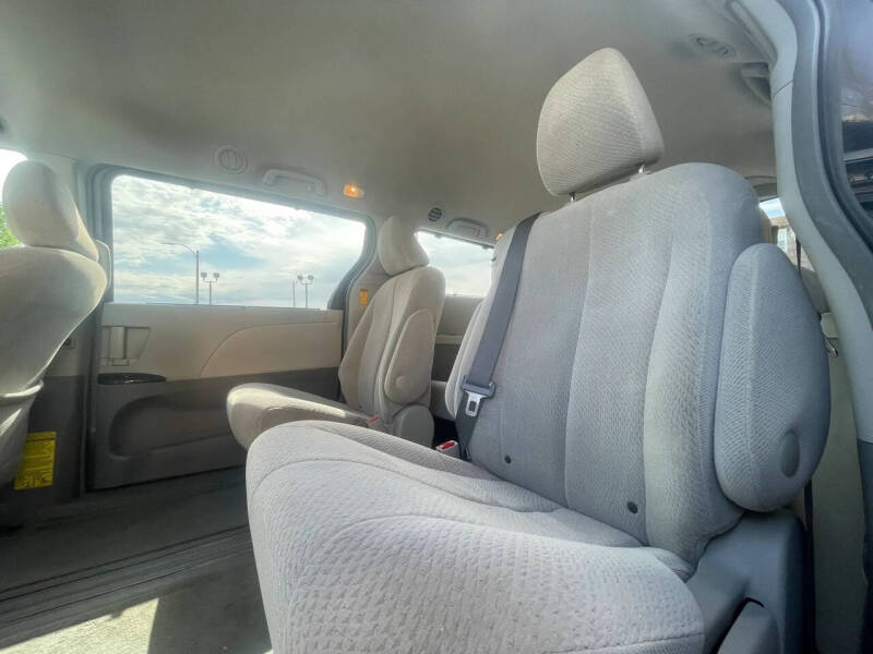 2014 Toyota Sienna