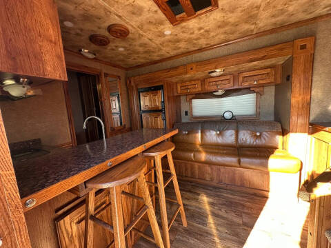 2017 Sundowner Rancher Sport Horse Trailer