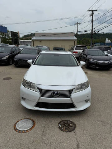 2013 Lexus ES 300h