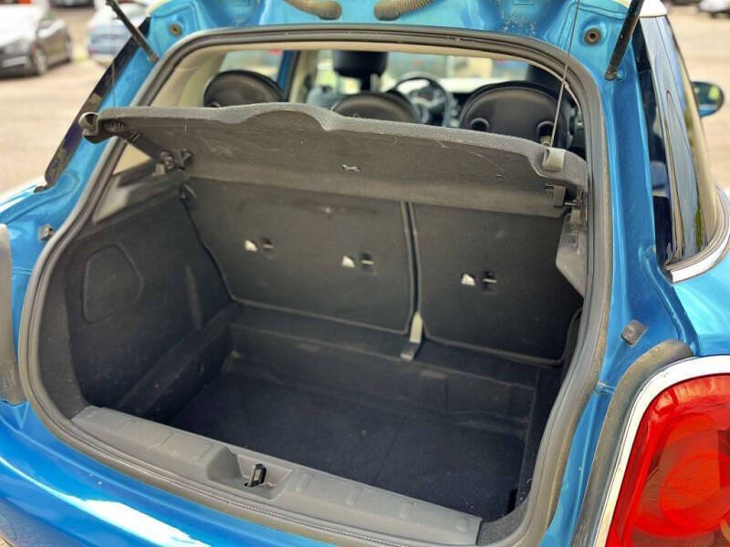 2017 MINI Hardtop 4 Door Cooper