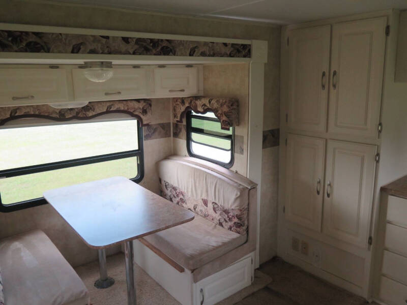 2006 Dutchmen RV Adirondack