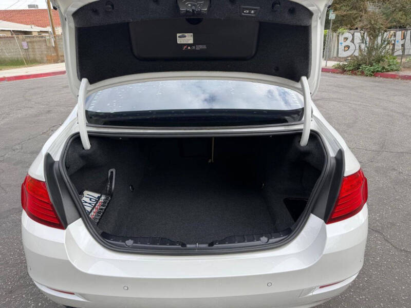 2016 BMW 5 Series 528i