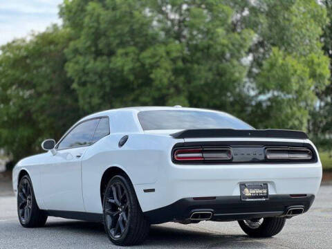 2021 Dodge Challenger SXT