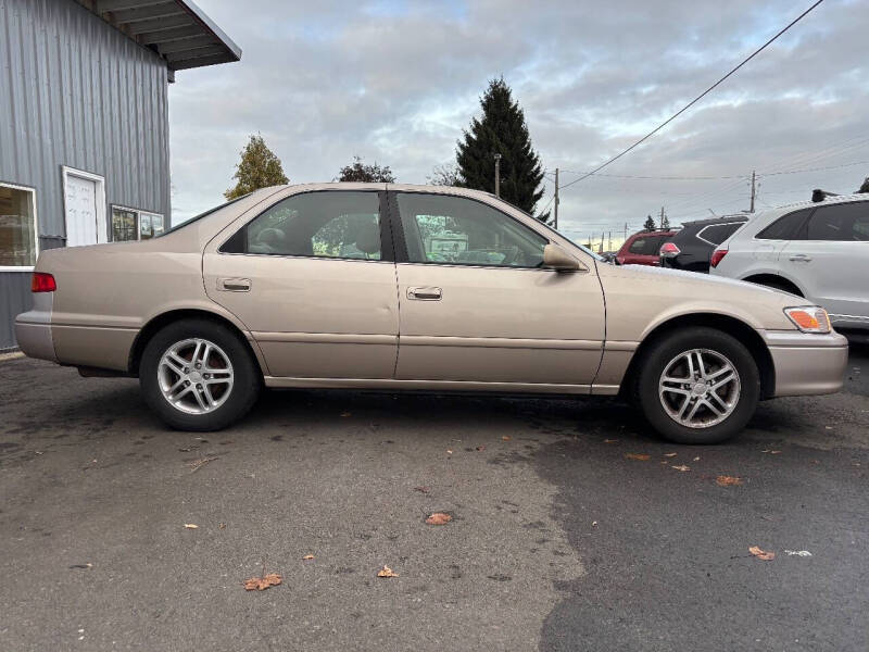 2001 Toyota Camry LE