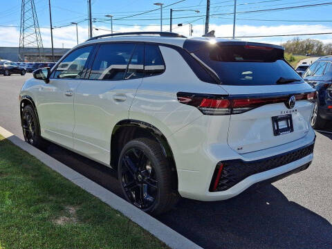 2026 Volkswagen Tiguan SE R-Line Black 4Motion