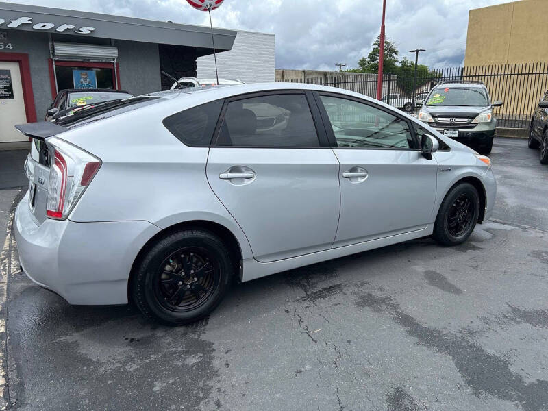 2013 Toyota Prius Two