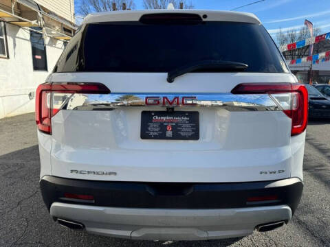2023 GMC Acadia SLT