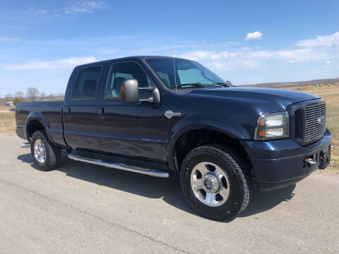 2005 Ford F-250 Super Duty for sale at Hitt & Mis Auto in Cape Girardeau MO