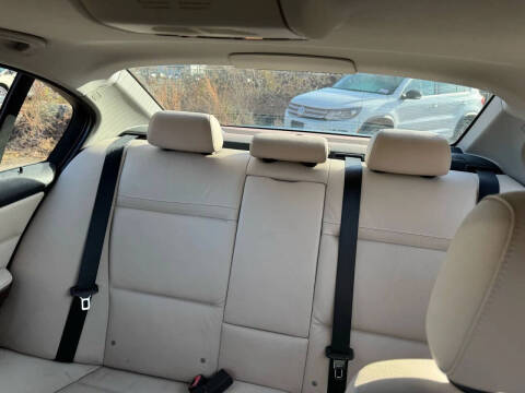 2011 BMW 3 Series 328i