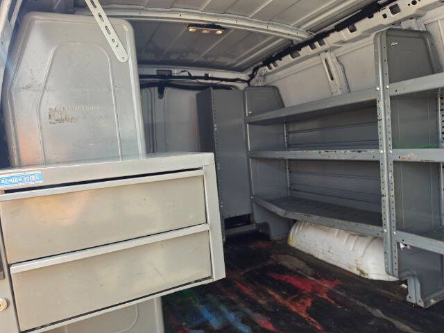 2017 GMC Savana 2500