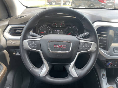 2017 GMC Acadia SLE-2