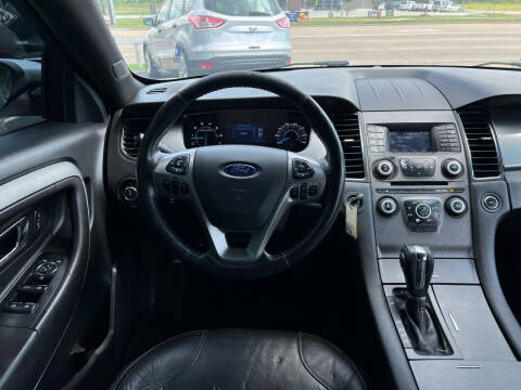 2014 Ford Taurus SEL