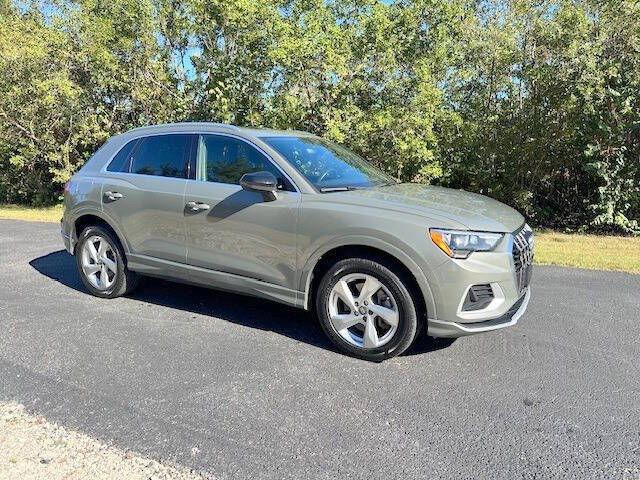 2020 Audi Q3 Premium photo 3