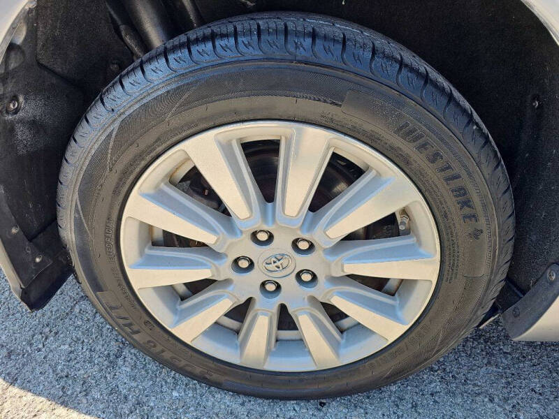 2017 Toyota Sienna XLE 7-Passenger