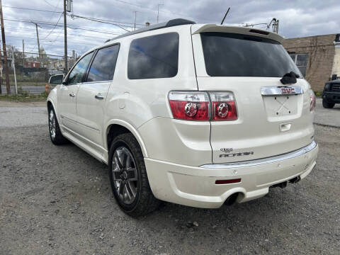2011 GMC Acadia Denali
