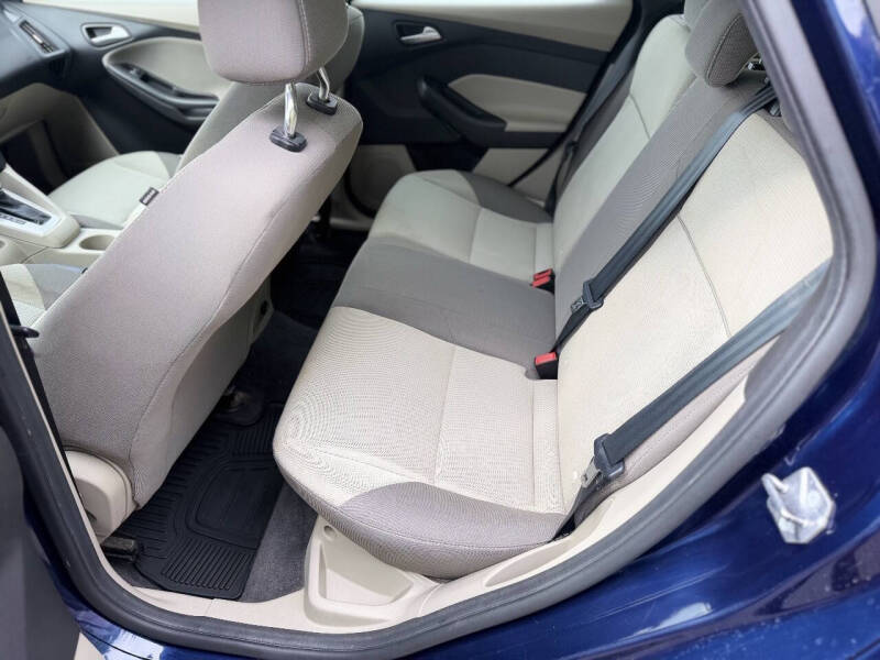2012 Ford Focus SE