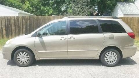 2006 Toyota Sienna for sale at REM Motors in Columbus OH