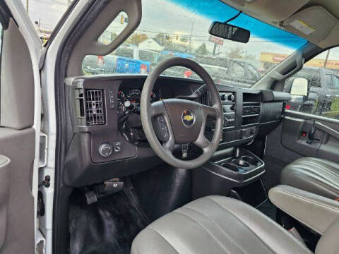 2017 Chevrolet Express 2500
