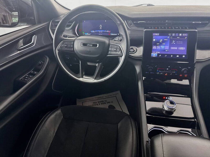 2022 Jeep Grand Cherokee L Altitude