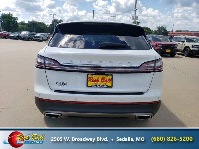 2022 Lincoln Nautilus Reserve