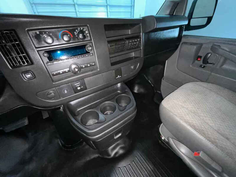 2016 GMC Savana 2500