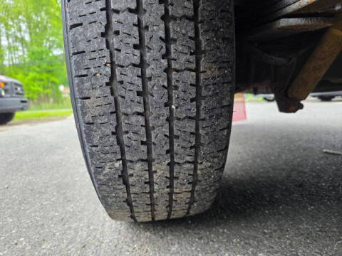 2005 Ford E-Series E-350 SD